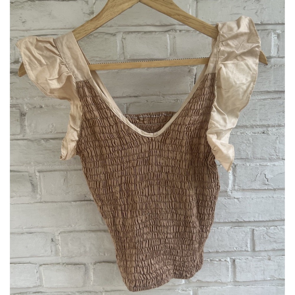 UNO Short Flutter Sleeve Smocked Mauve & Tan Top Size‎ S